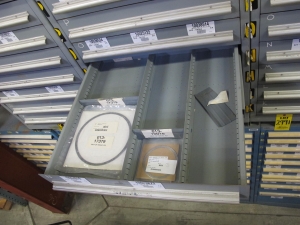 STANLEY VIDMAR HEAVY DUTY 9-DRAWER PARTS CABINET W/ CONTENTS (W-50) LOADING & HANDLING FEE $25-